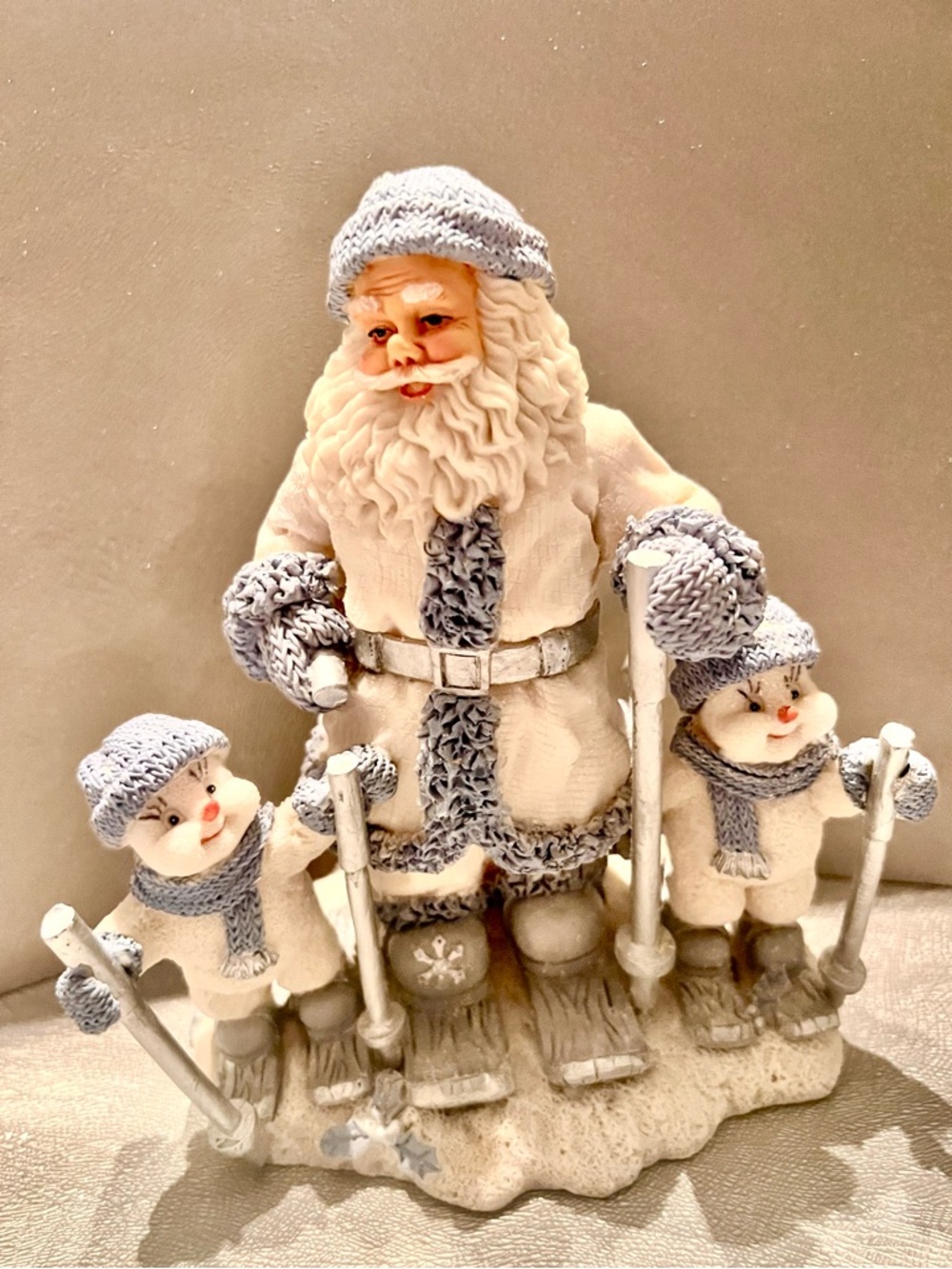 Vtg. 1999 Encore Santa with Snow Buddies Skiing Figurine. 8" Tall.